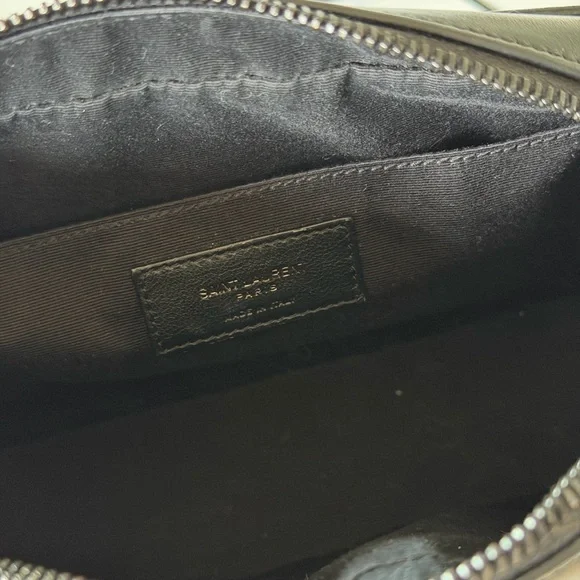 Yves Saint Laurent Lou Mattelassé Medium Camera Bag w/ Tassels - Picture 4 of 9